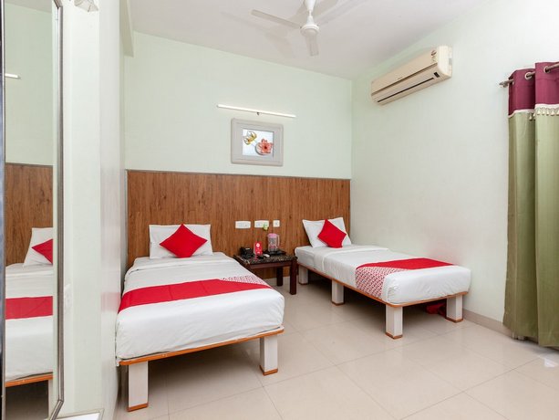OYO 4617 Lotels Serviced Apartment