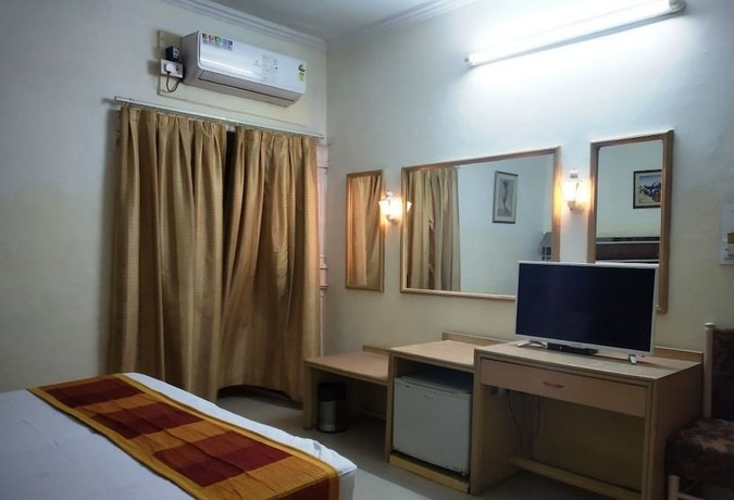 Hotel Neelam