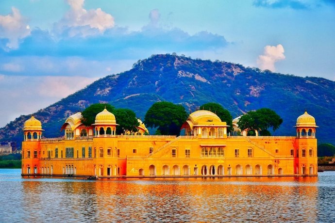 Hotel Neelam