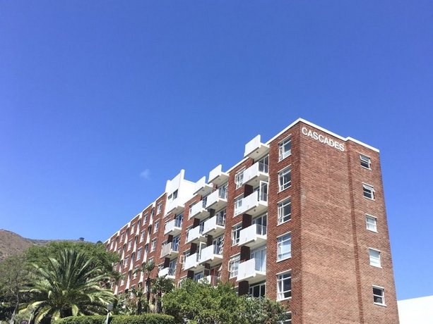 Cascades 2 bed Fresh Look & Great View