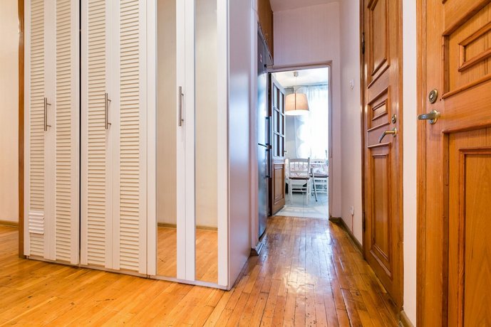 Апартаменты MaxRealty24 Черняховского 3