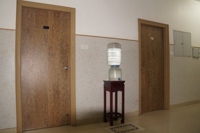 Lotels Hotel