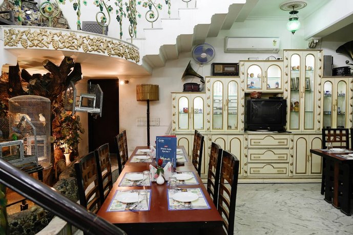 OYO 1992 Hotel Maan's Heritage