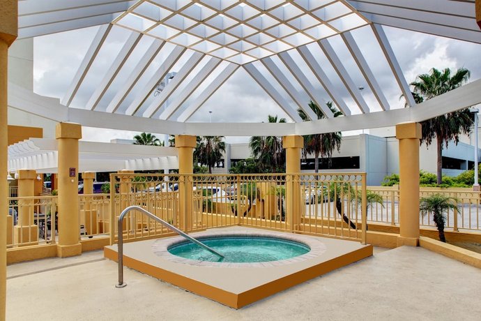 Hampton Inn & Suites Miami Airport South/Blue Lagoon