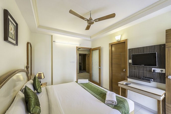 Treebo Trend Woodsvilla Suites Bapu Nagar