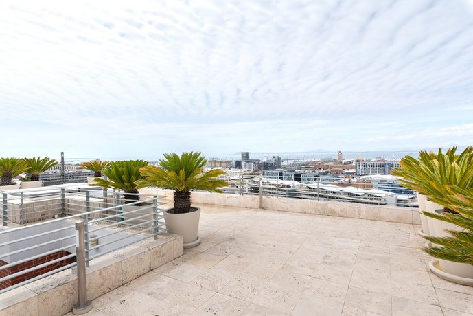Metropolis Luxury Apartments