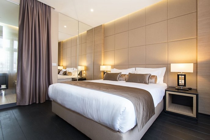 Dominic Smart & Luxury Suites - Republic Square