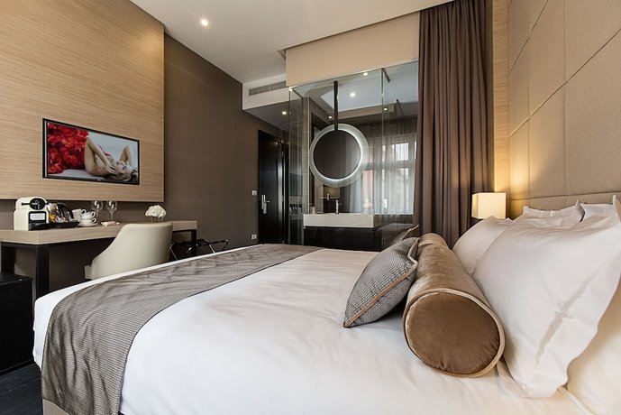 Dominic Smart & Luxury Suites - Republic Square