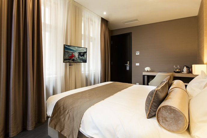 Dominic Smart & Luxury Suites - Republic Square