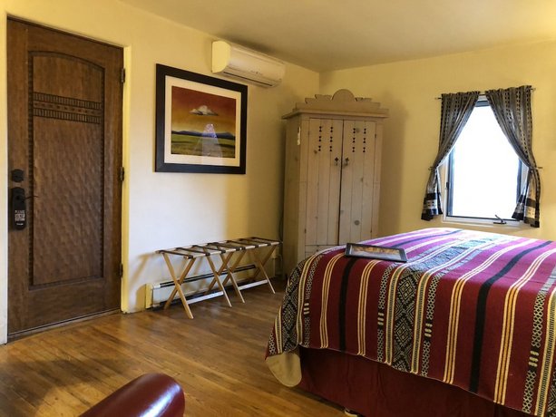 Casa Cuma Bed & Breakfast