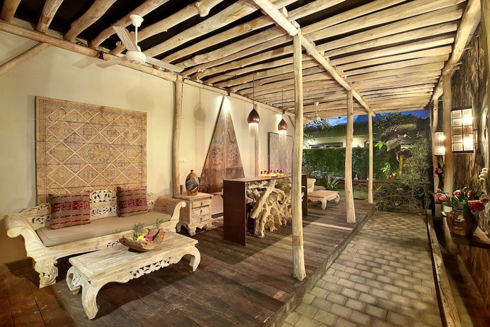 XXL Seminyak Sunset Boutique Villa