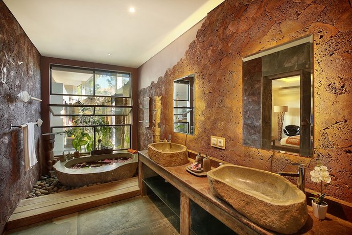 XXL Seminyak Sunset Boutique Villa