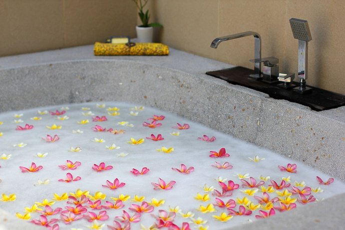 XXL Seminyak Sunset Boutique Villa