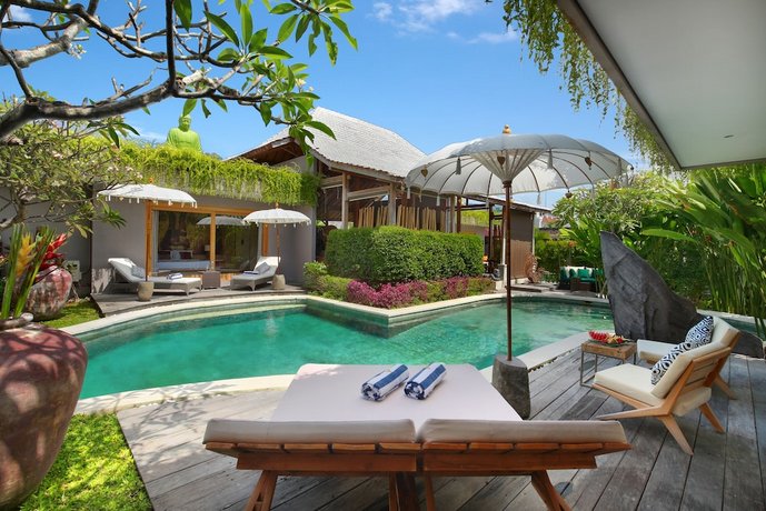 XXL Seminyak Sunset Boutique Villa