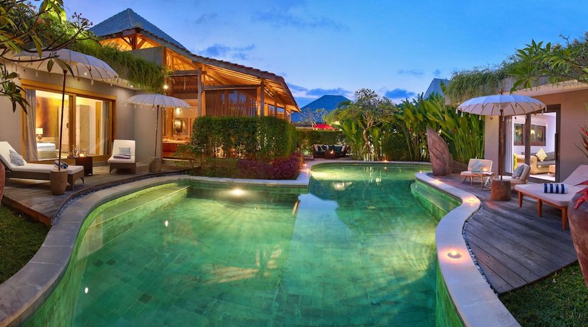 XXL Seminyak Sunset Boutique Villa