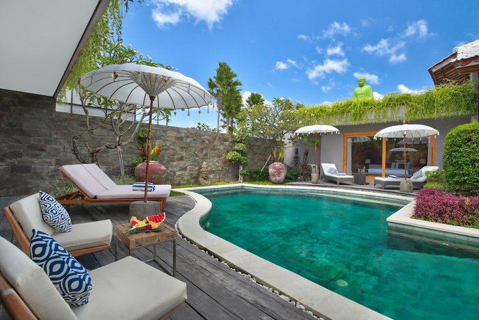 XXL Seminyak Sunset Boutique Villa