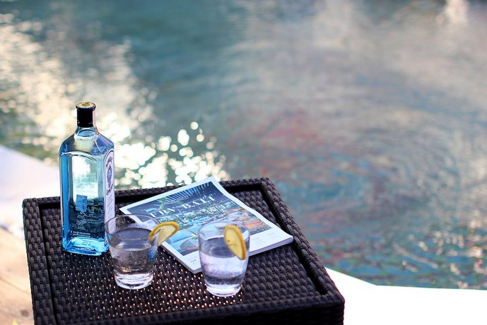 XXL Seminyak Sunset Boutique Villa