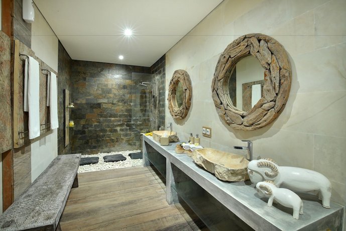 XXL Seminyak Sunset Boutique Villa