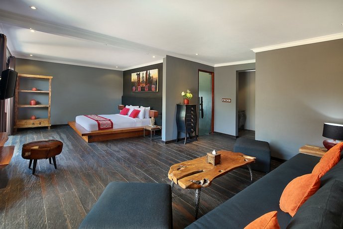 XXL Seminyak Sunset Boutique Villa