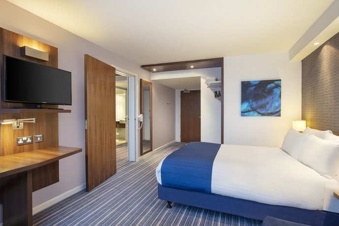 Holiday Inn Express London Heathrow T5