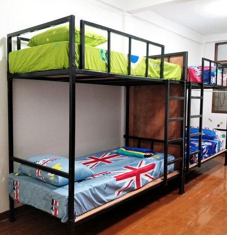 R-One 24/7 Hostel