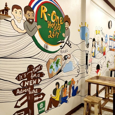 R-One 24/7 Hostel