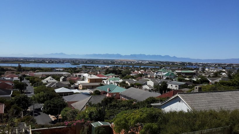Lakeside Lodge Cape Town