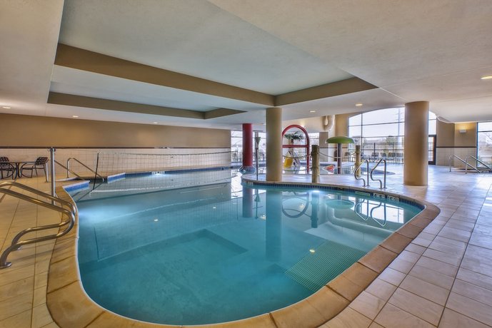 Hampton Inn & Suites Madison - West