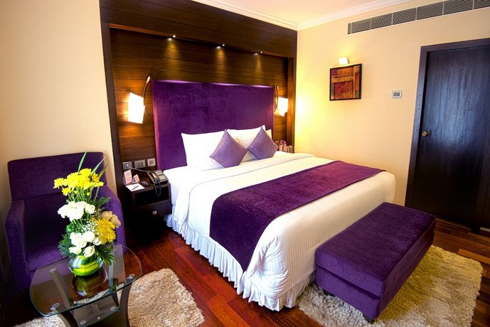 Sterling's Mac Hotel