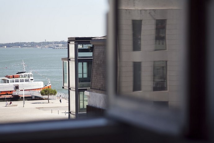 Lost Lisbon Cais House