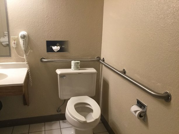 Super 8 by Wyndham Youngstown Austintown