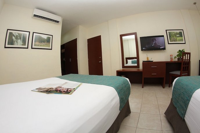 Meson de la Luna Hotel & Spa