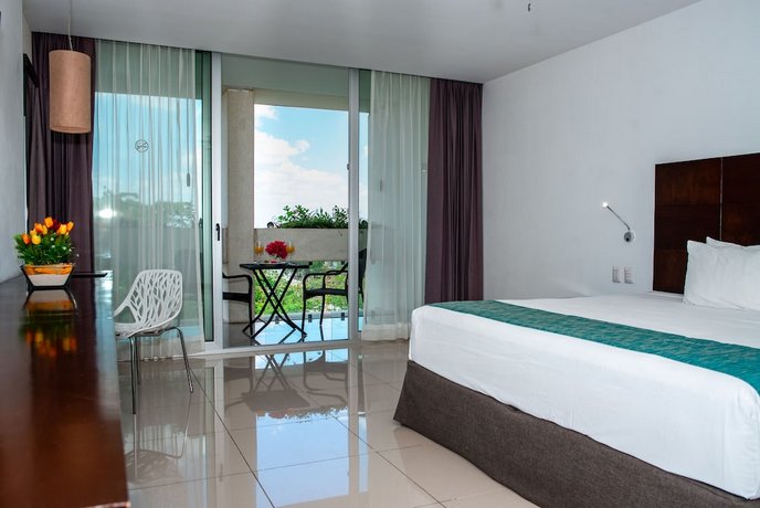 Meson de la Luna Hotel & Spa