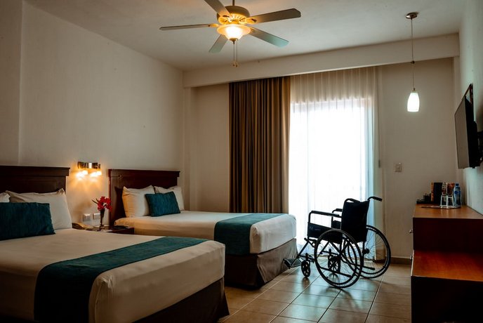 Meson de la Luna Hotel & Spa