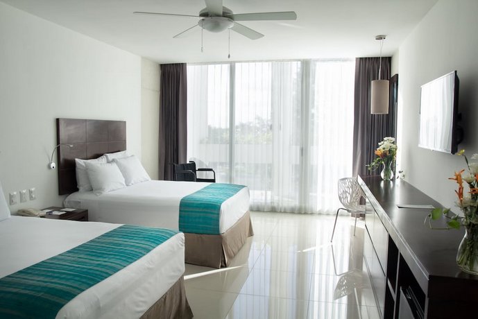 Meson de la Luna Hotel & Spa