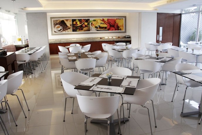 Meson de la Luna Hotel & Spa