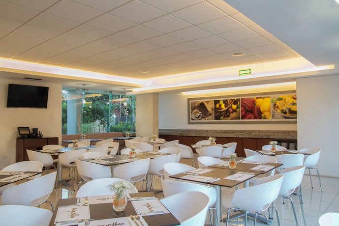 Meson de la Luna Hotel & Spa
