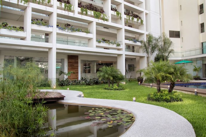Meson de la Luna Hotel & Spa