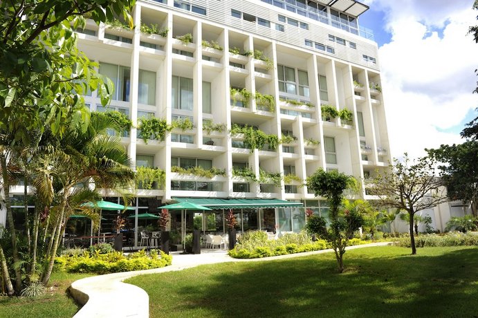 Meson de la Luna Hotel & Spa