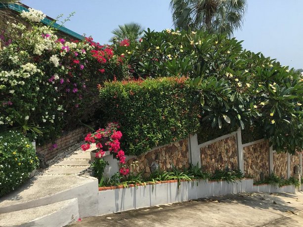 Sunrise Villa Choengmon
