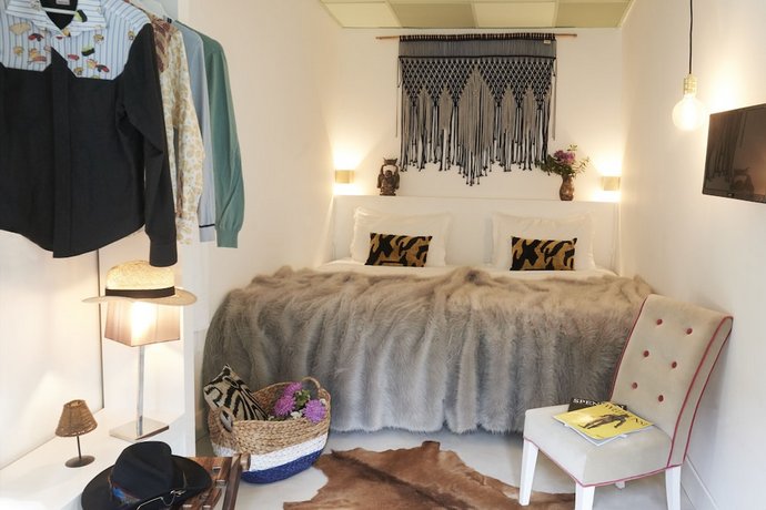Lucky's Guesthouse