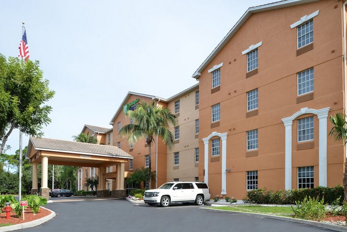 Holiday Inn Express Hotel & Suites Bonita Springs Naples