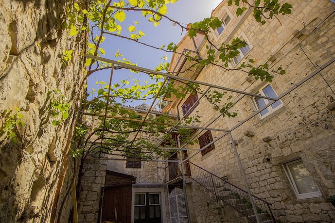 Hostel Omis