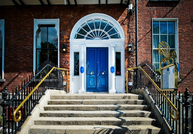 Cliff Townhouse