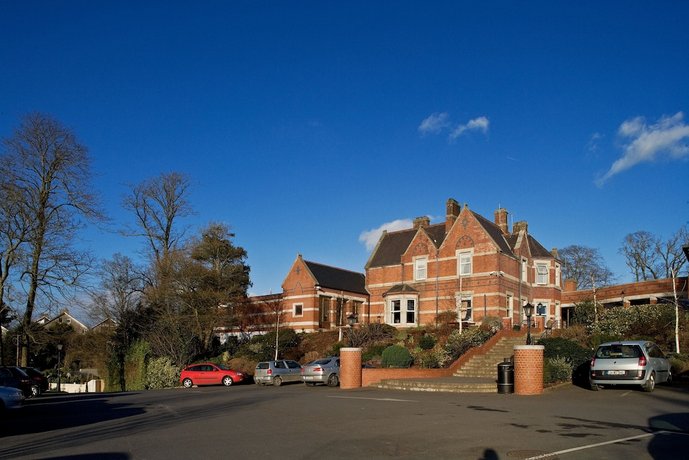 Brandon House Hotel