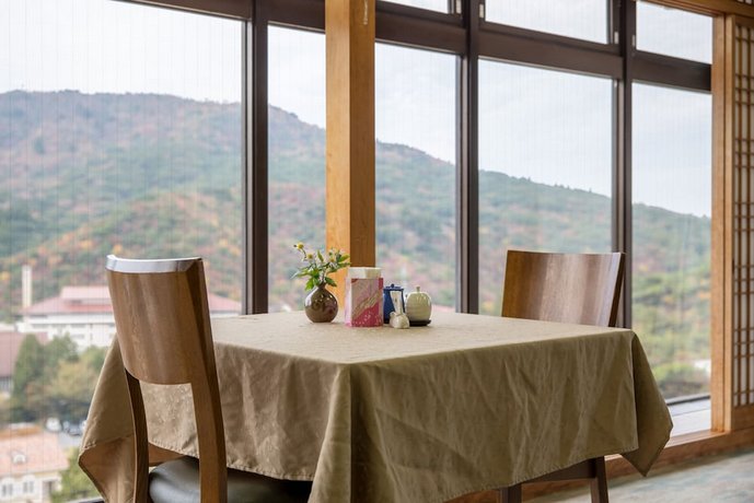 Unzen Miyazaki Ryokan
