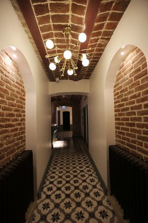 Royal Tophane