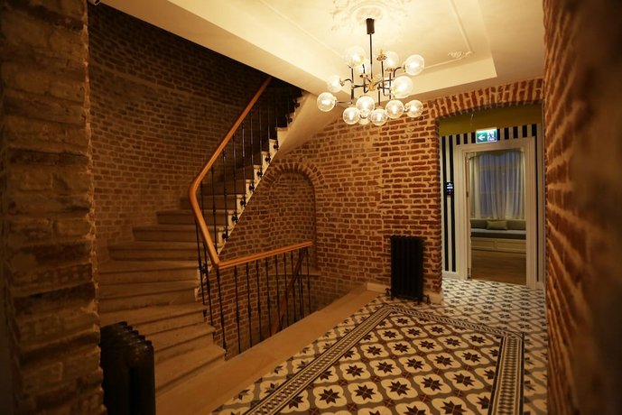 Royal Tophane