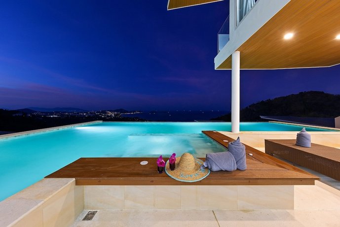 Luxus & Stylish Villa Blue May