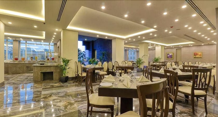 Sandy Palace Hotel